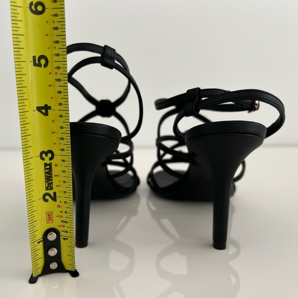 CHANEL 23C BLACK LEATHER CAMELLIA SANDALS SIZE IT 37.5 / US 7.5 NIB! - Picture 12 of 17